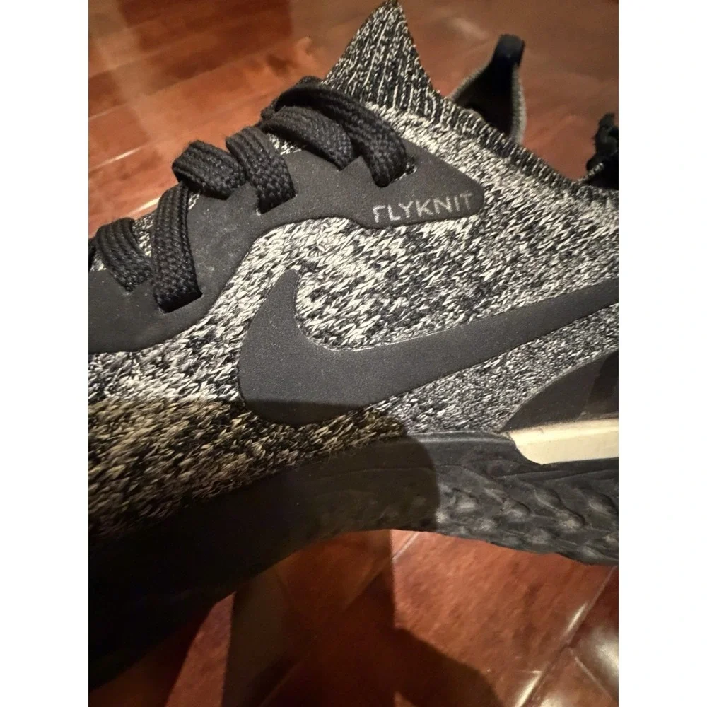 Nike Epic React Flyknit Cookies and Cream 2018 - Size 8‎ women running shoes